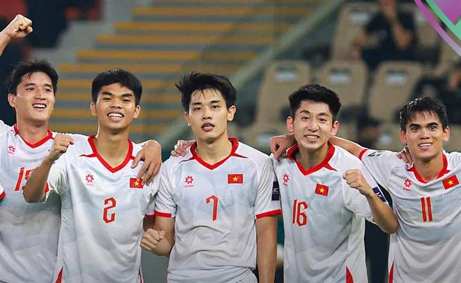 Giao diện ứng dụng cá cược thể thao điện tử Kinh88 trên điện thoại