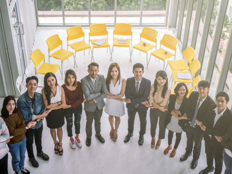 Hình ảnh minh họa việc kiểm soát cảm xúc, không đuổi theo thua lỗ